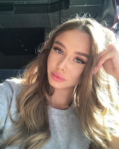 Acıbadem Fanteziye Doymayan Daha Fazla İsteyen Escort Alina